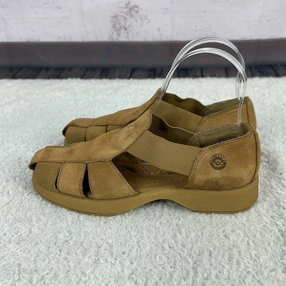 Earth Shoes Womens Fisherman Sandal size 7.5 Tan Leather Slip on Flat - Picture 3 of 9